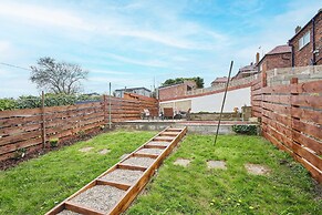 Host Stay Esk View
