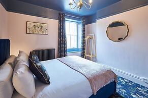 Host Stay Oliver s Den