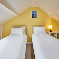 Host Stay Wild Springs