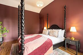 Host Stay Bankfoot Cottage