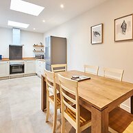 Host Stay Porter Cottage