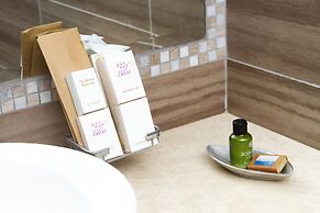 The Royal Shaza Suites
