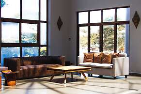 The Royal Shaza Suites
