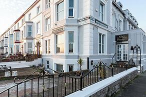 The Manor Hotel