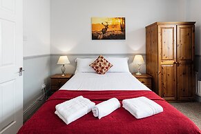 The Manor Hotel