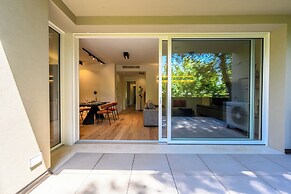EMILIA SUITE GREEN
