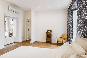 Upscale Urban Apartment