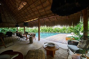 Modern Jungle Hideaway With Private Pool