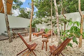 Modern Private Villa With Pools Terraces Sundeck