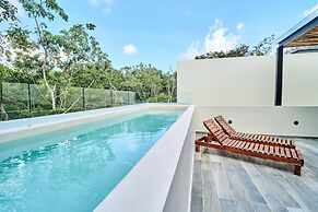 Modern Private Villa With Pools Terraces Sundeck