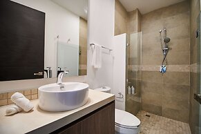 Amazing Apartment With Pools Gym BBQ Yoga Deck