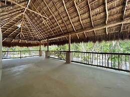 Amazing Apartment With Pools Gym BBQ Yoga Deck