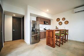 Amazing Apartment With Pools Gym BBQ Yoga Deck