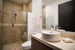Amazing Apartment With Pools Gym BBQ Yoga Deck