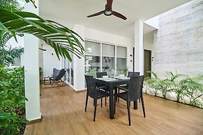 Amazing Apartment With Pools Gym BBQ Yoga Deck