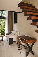 Gorgeous Loft Jungle Views and Premium Amenities