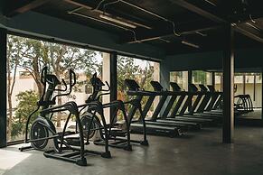 Gorgeous Loft Jungle Views and Premium Amenities