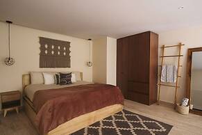 Gorgeous Loft Jungle Views and Premium Amenities