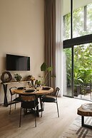 Gorgeous Loft Jungle Views and Premium Amenities