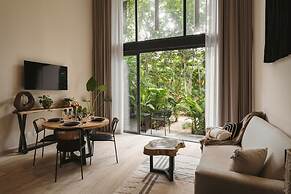 Gorgeous Loft Jungle Views and Premium Amenities