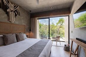 Bright Stylish Studio Best Location