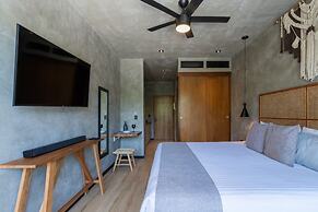 Bright Stylish Studio Best Location