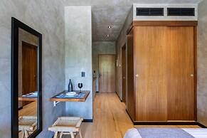 Bright Stylish Studio Best Location