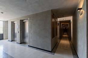 Bright Stylish Studio Best Location