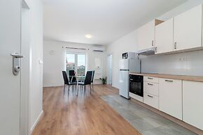 Villa Eight by Villa Kuzmanic