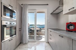 Villa Eight by Villa Kuzmanic