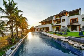 Casa Don Luis Luxury beachfront house