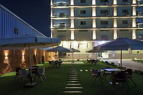 Pyramids sunshine inn