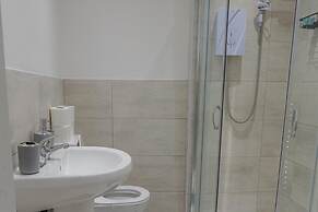 2br-sleeps5-citycentre-ws98