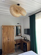 Folia Cunda By Leone