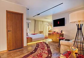 Gaia Pyramids Hotel
