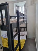 Large 4 Bed Terraced House