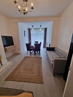 Large 4 Bed Terraced House