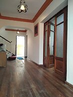 Nomada Hostal