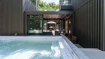 Gwangju Chez Pompom Dokchae Poolvilla