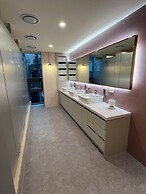 Seoul Cube Jongno