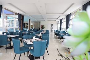 Nature Hotel - Pham Hong Thai