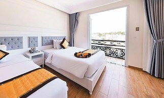 Nature Hotel - Pham Hong Thai