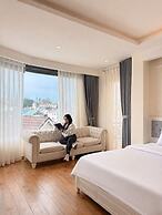 Nature Hotel - Pham Hong Thai