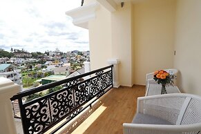 Nature Hotel - Pham Hong Thai