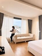Nature Hotel - Pham Hong Thai