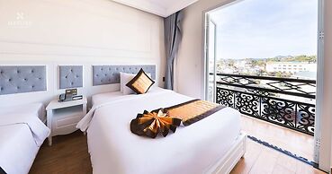 Nature Hotel - Pham Hong Thai
