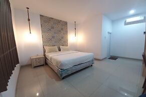 OYO 94103 Sands Residence Ii