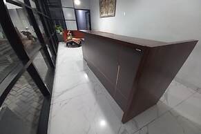 OYO 94103 Sands Residence Ii