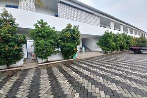 OYO 94103 Sands Residence Ii
