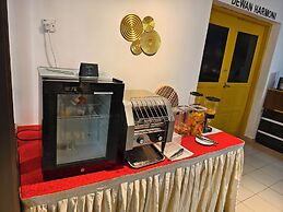 Salaam Suites Hotel